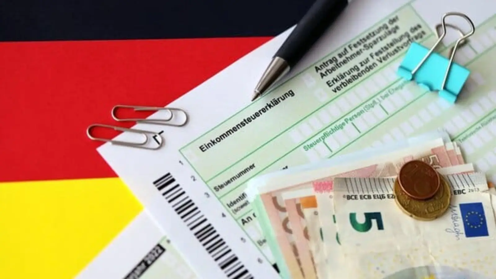 Bugarska NET expands EU access for investors Entrepreneurs planning EU business setup with digital tools on a laptop