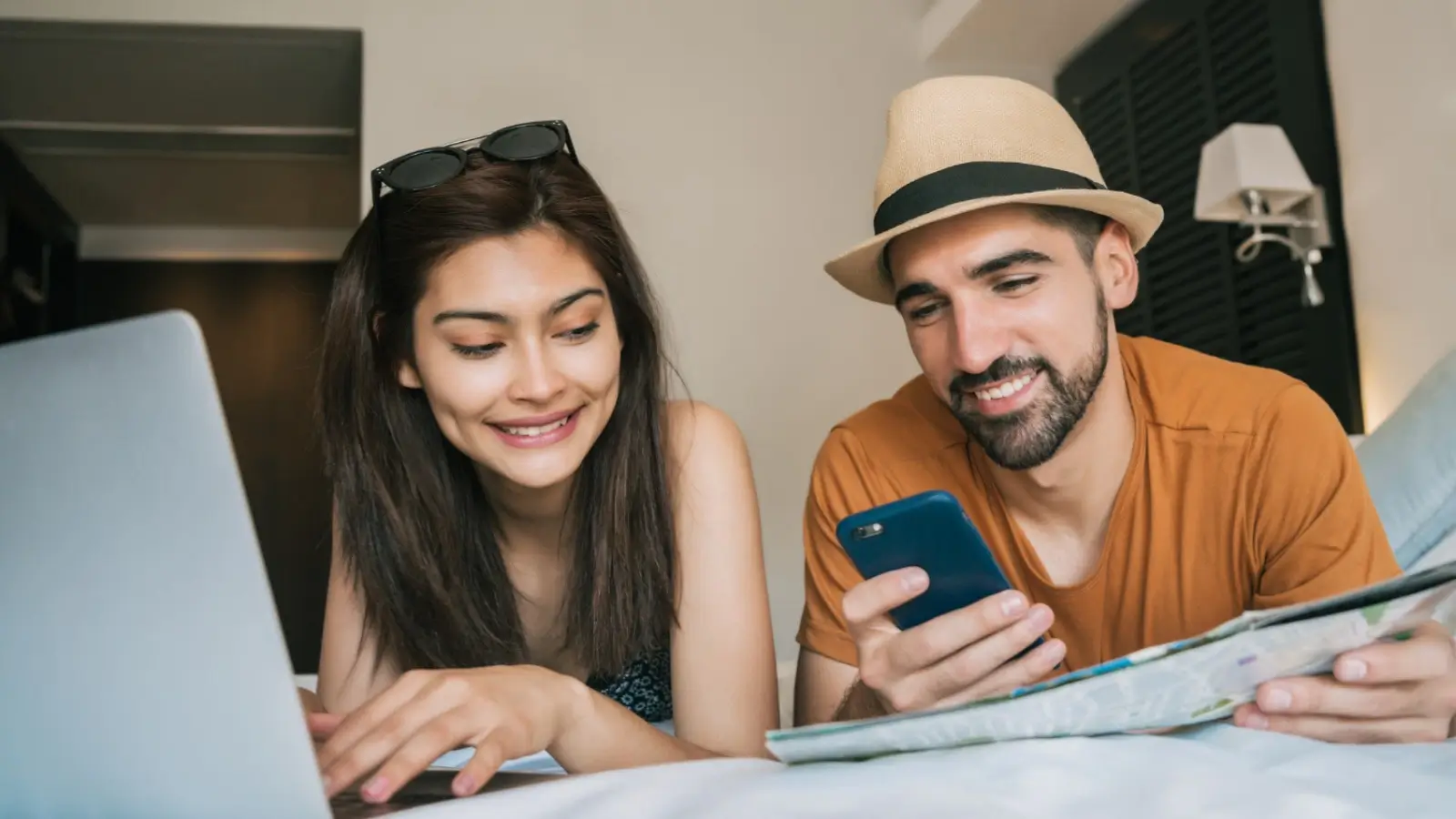 Host communicating with vacation rental guests through a mobile device