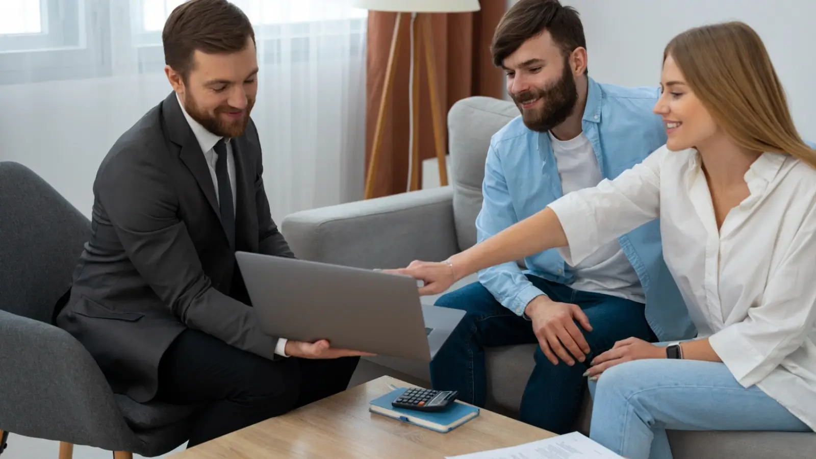 Buyers agent discussing property options with first-time homebuyer