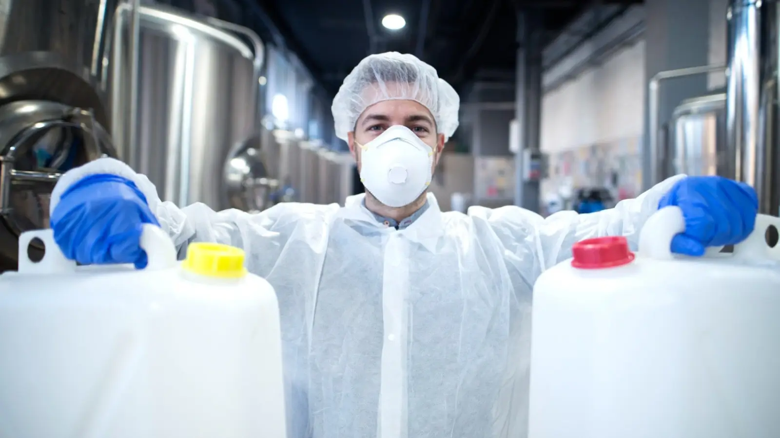 Custom chemical packaging solutions designed for safety, compliance, and efficiency in industrial use