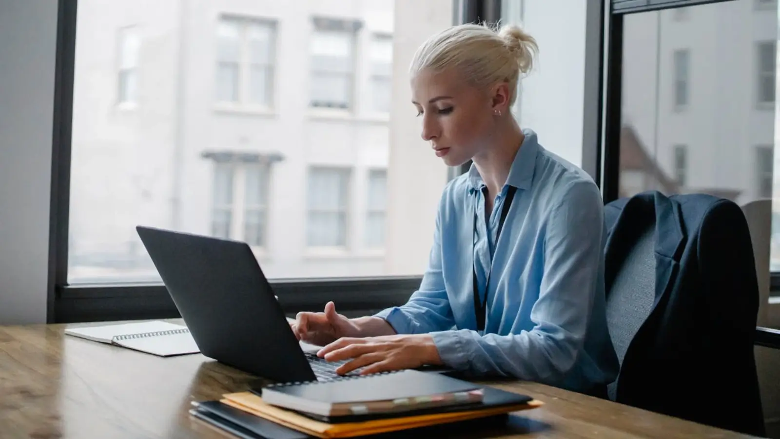 Investor using MarketPulse platform to compare investment fund performance data on a digital dashboard