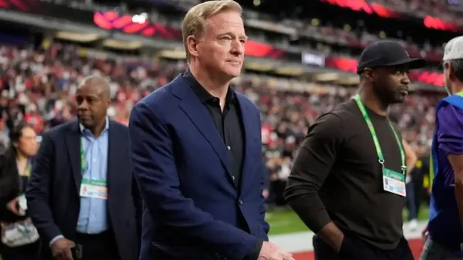 NFL streaming broadcast across Amazon, Netflix, YouTube, and traditional TV networks