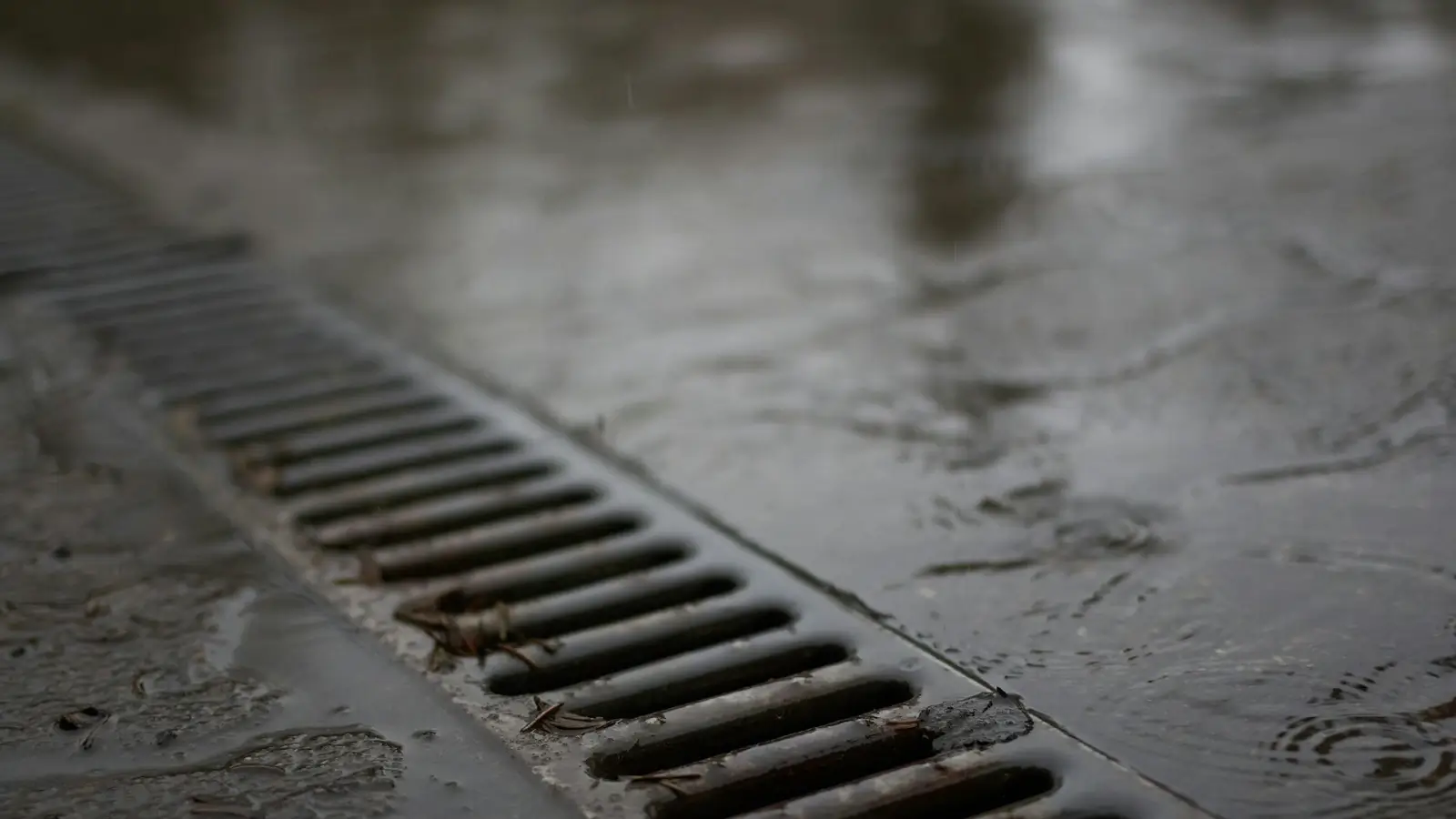 Top trench drain manufacturers for infrastructure and residential projects in 2025