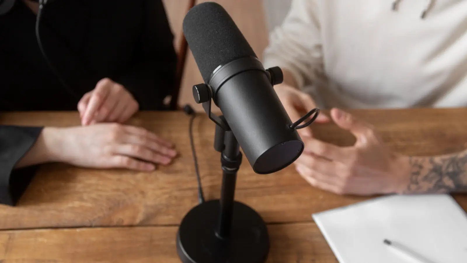 Podcast advertising trends in the UK showing listener growth and rising ad spend