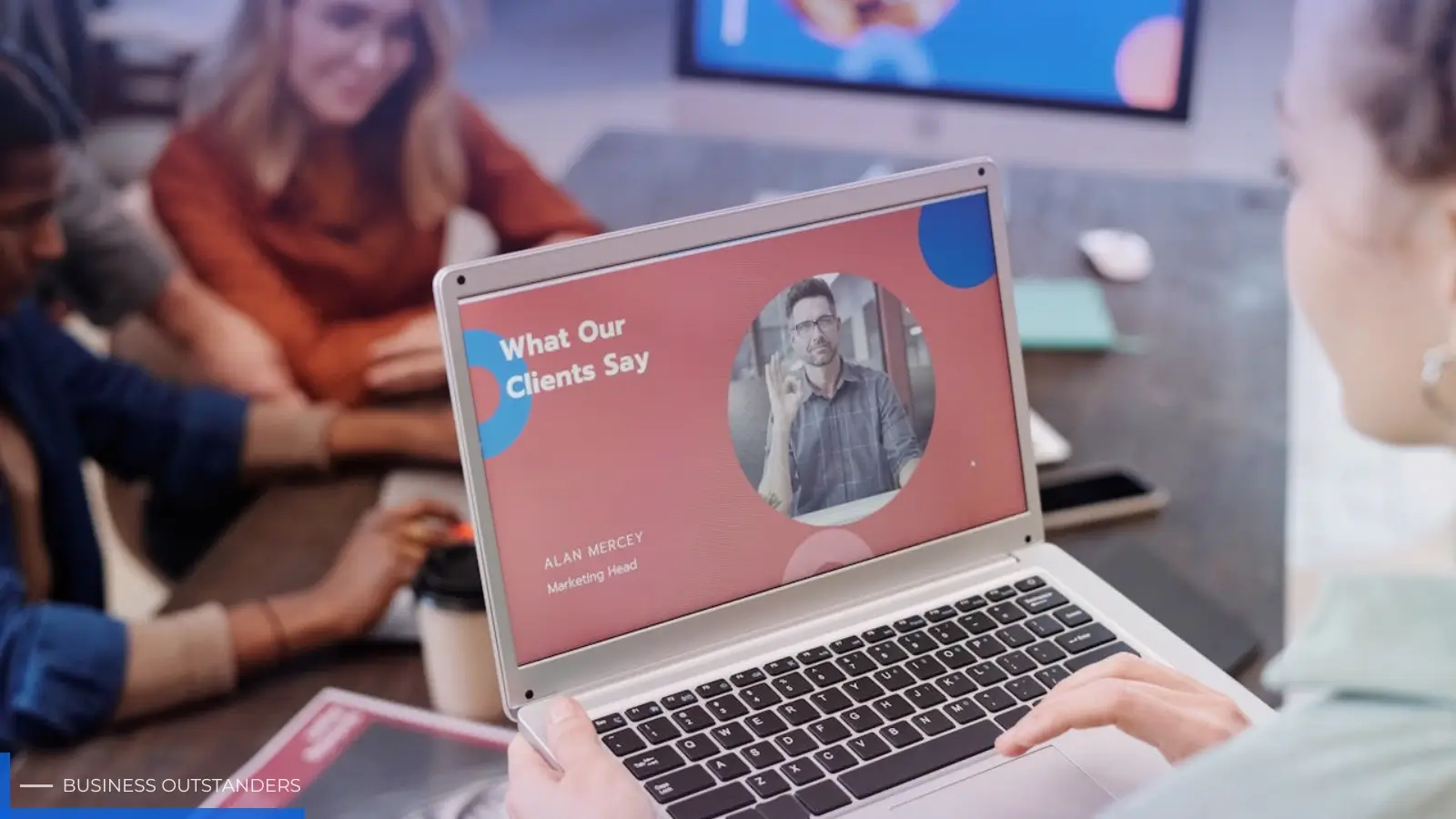 Customer feedback software dashboard displaying real-time sentiment analysis and customer experience insights